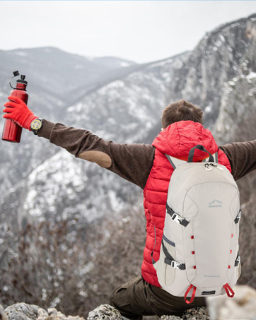 Foldable backpack for mountain climbing