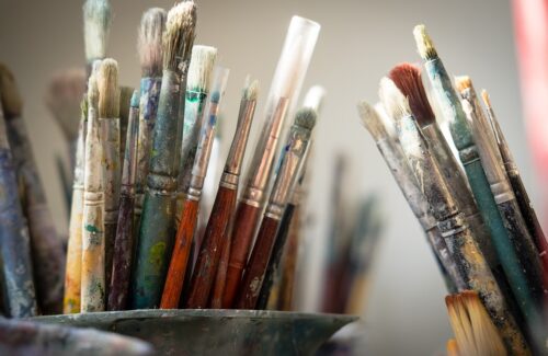 brushes-4226688_960_720.jpg