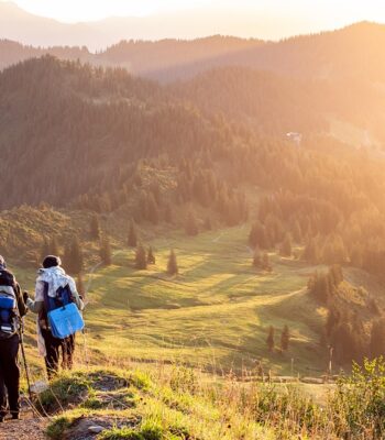 mountaineers-5649828_960_720.jpg
